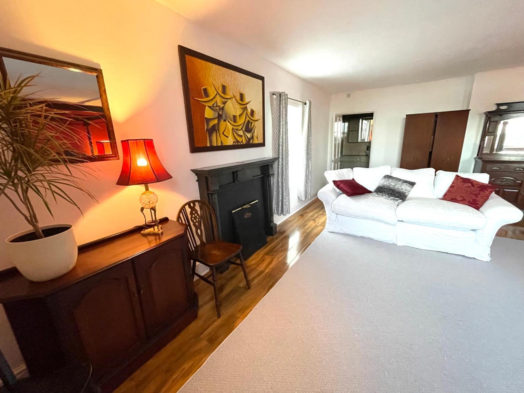 Spacious 3 Bedroom Garden Apartment In Snowdonia National Park Garndolbenmaen 외부 사진
